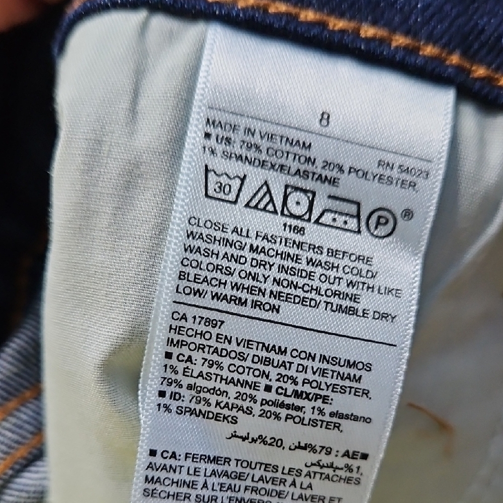 Old Navy Women's Dark Blue Jean Shorts NWT - Picture 8 of 8